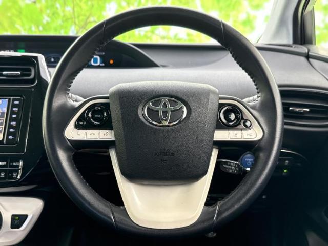 WECARSの展示場では実際に見て、触ってお車をお選びいただけます！知識の豊富な営業スタッフが様々なカーライフをご提案いたします！