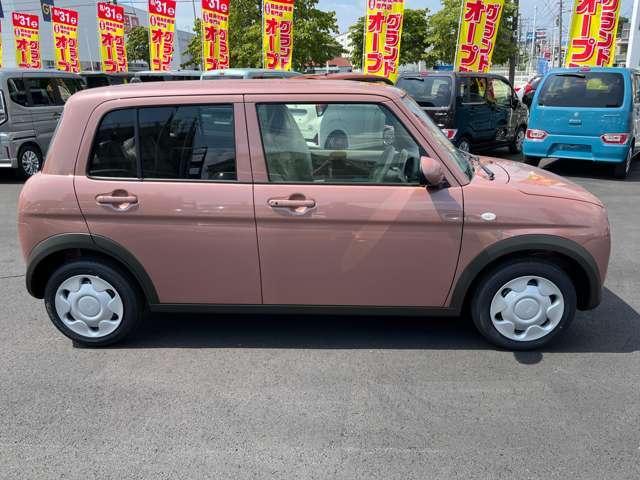 展示・展示しているお車には自信を持っております！！よりすぐりの車両のみしか当店は展示しておりません！！是非お近くにお立ち寄りの際にはお気軽にお立ち寄りください！！