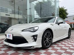 【モデリスタフルエアロ】人気のモデリスタエアロを装着！クルマの外観がよりスタイリッシュになり、街中で存在感あふれる1台に♪将来買い替える時にもリセールに影響しやすく、価値ある人気の装備です！