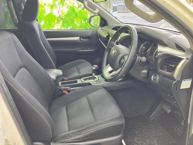 「この車の写真をもっと見たい」「状態が気になる」「この装備はついている？」どんな小さな疑問でもお気軽にお問い合わせください！