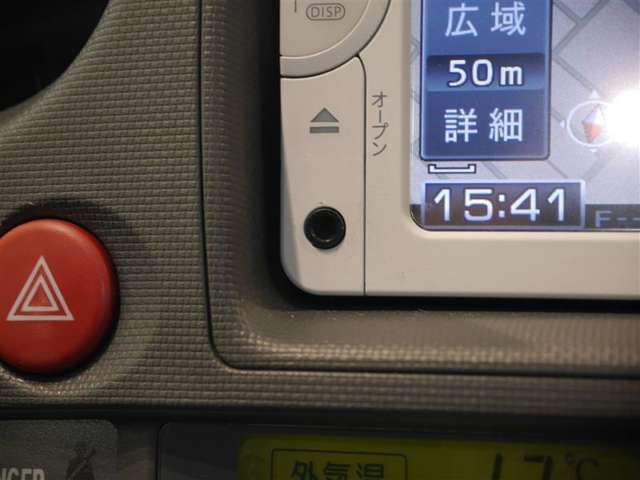 AUX端子