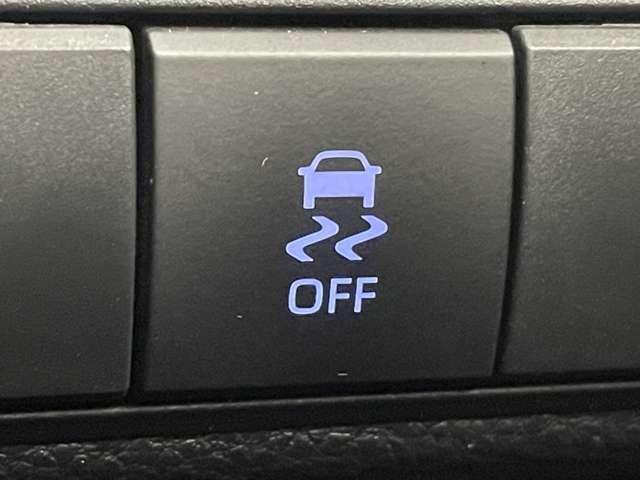 【運転席操作部】快適なドライブを楽しむための機能が装備されています！運転席から触れるので、使いやすいです！除菌プランいれていただくと、さらに清潔で安心していただけます！