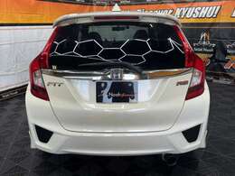 ナビゲーション・オーディオ・ETC取付、交換など各種オプション承ります。　詳しくはスタッフにお尋ねください。