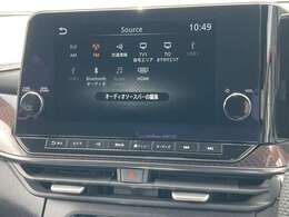 メーカー装着の9インチメモリーナビが装備済みです。TVはもちろんHDMI接続があるので携帯の映像をナビで楽しめます♪