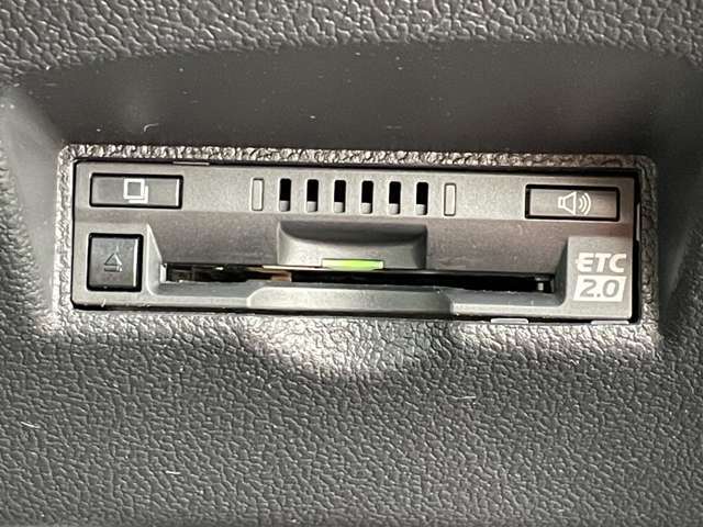 「ETC2.0」　大容量かつ双方向の通信が可能なETC2.0♪ITSスポットを通じて広域な道路交通情報を利用した渋滞回避支援や安全運転支援などのサービスを受けることが出来ます♪