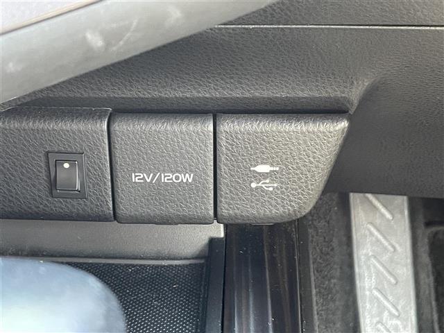 ドライブレコーダー、スモークフィルム、社外カスタムパーツetc気軽にご相談ください。