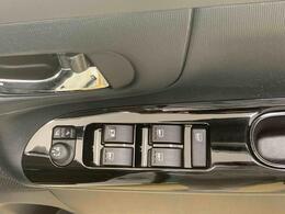 当店では車両本体価格以外に、諸費用を含めた支払総額も表示しておりますので、お客様の予算にピッタリのおクルマお選びができます。コーティングやJAFをセットにしたオトクな購入パックも好評です。