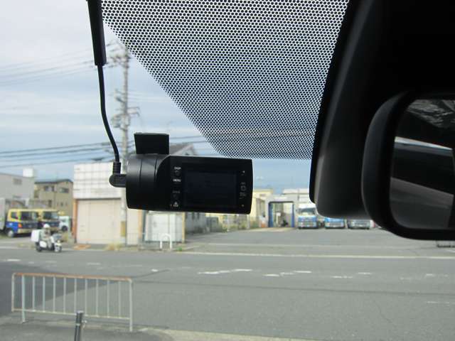 ドライブレコーダー