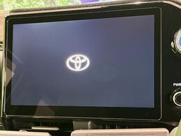 【ディスプレイオーディオ】視認性が高いディスプレイオーディオを装備♪操作性も良好で直感的なソース選択が可能です。