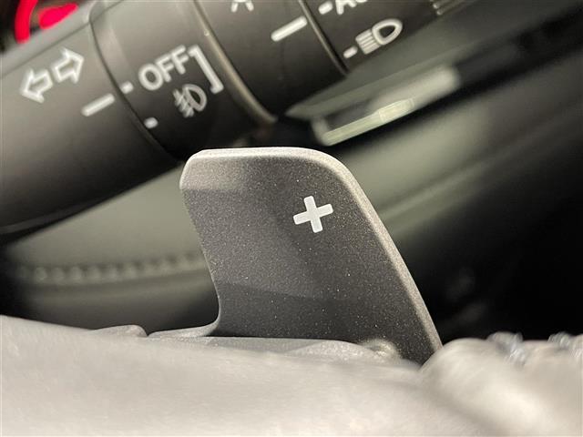 ◆【パドルシフト（AT車）】MT車と同じように好きなギアで走ることができます！スポーティなシフト操作をお楽しみいただけます。