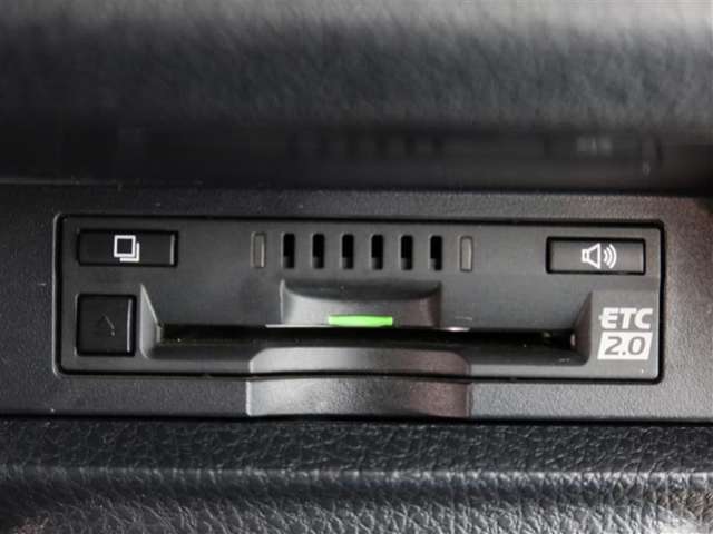 ETC車載器付きです。高速道路の料金所もスムーズに通過できます。