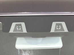 【スズキ　セーフティサポート】走行中に前方の車両等を認識し、衝突しそうな時は警報とブレーキで衝突回避と被害軽減をアシスト。より安全にドライブをお楽しみいただけます。