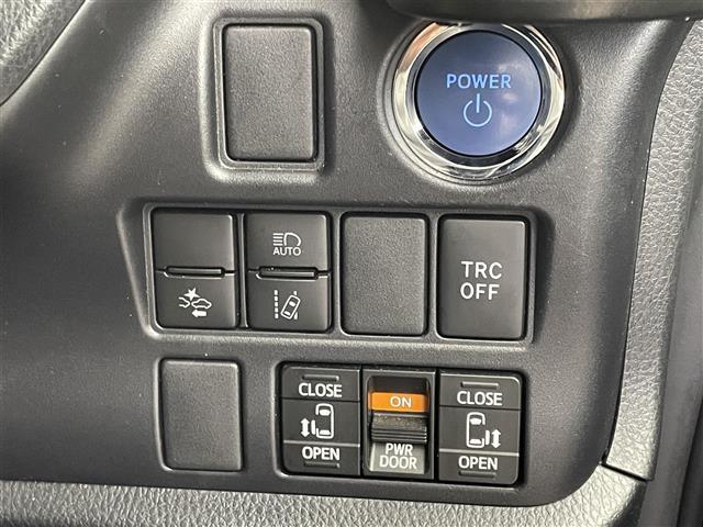 【運転席操作部】快適なドライブを楽しむための機能が装備されています！運転席から触れるので、使いやすいです！除菌プランいれていただくと、さらに清潔で安心していただけます！
