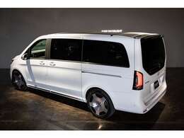 エクステリアだけでなくインテリアデザインや各機能、乗り心地、機能装備など、あらゆる面をアップデートしたことで、優れた利便性や快適性を備えた、高級感・先進性のあるモデルとなっている。