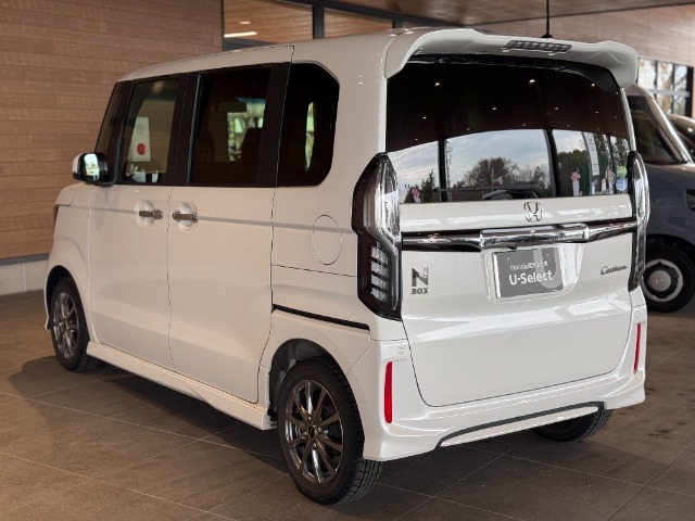 当店中古車には車両価格の中に最長2年間のHonda中古車保証が既に含まれています◎保証期間中は、どれだけ走って頂いても保証が切れることはありません♪※中古車のグレードにより保証期間は変わります。