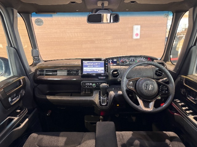 Honda認定中古車は3つの安心をお約束◎1.【Hondaのプロが整備した安心】2.【第三者機関チェックした安心】3.【購入後もHondaが保証する安心】ディーラークオリティーをご提供いたします☆