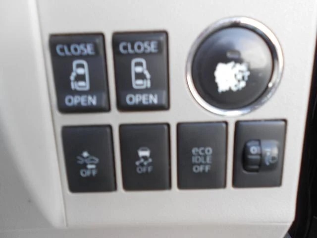 電動スライドドアは、運転席からも操作出来ます！！