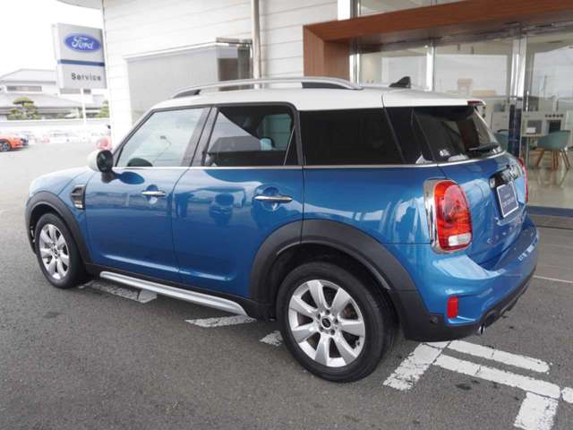 徳島県にて輸入車ディーラーを30年以上運営してきた『ノヴィルグループ』ならではの、安心整備（バッテリー新品交換など）にてお客様にご納車させて頂きます。