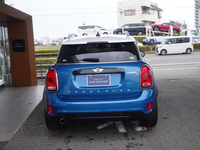 経験豊かなメカニックによる整備でお車自体の状態はもちろん、商品展示前に社内『商品化センター』にて内・外装共に良質な状態に磨き上げ、お車をご提供出来る様、運営しております。