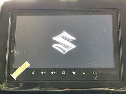 【純正大画面ナビ】人気の純正大型9インチナビを装備。存在感のある大画面はインパクト大！ナビ利用時のマップ表示は見やすく、テレビやDVDは臨場感がアップ！いつものドライブがグッと楽しくなります♪