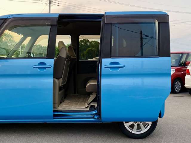 低燃費で税金も安く、維持費の安さが魅力の軽自動車を多数ご用意しております。ちょっと興味がある、ちょっとだけ見てみたいなどでも結構です。お気軽にお立ち寄りください！