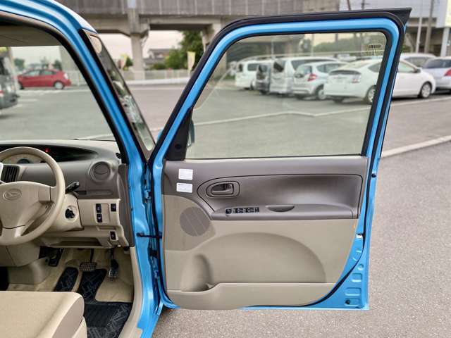 お手頃価格の軽自動車からコンパクトカー・ミニバンなど多彩なラインナップでお客様をお待ちしております！