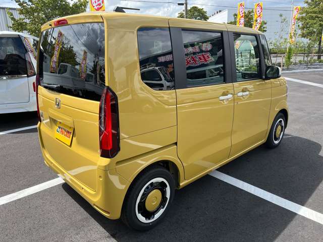 人気の登録済・届出済未使用車やおすすめ中古車を展示中！！各社メーカーの人気の軽自動車・小型車・普通車・大型車まで高須自動車にお任せ下さい！！日々新しい展示車両が続々入荷中です！！