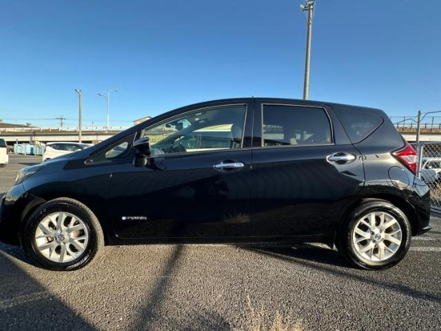 WECARSの在庫ページをご覧いただき誠にありがとうございます！WECARSは「お客様第一」をモットーにお客様のカーライフを全力でサポートいたします！