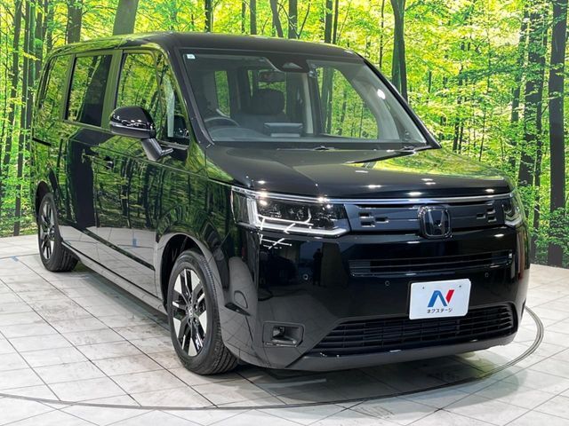 大好評のボディコーティング「弾スプラッシュコート」もご納車までに施工可能。通常のガラスコートと異なる、耐久年数6年の無機質ガラスコーティングが、ボディをキレイな状態に保ってくれます。