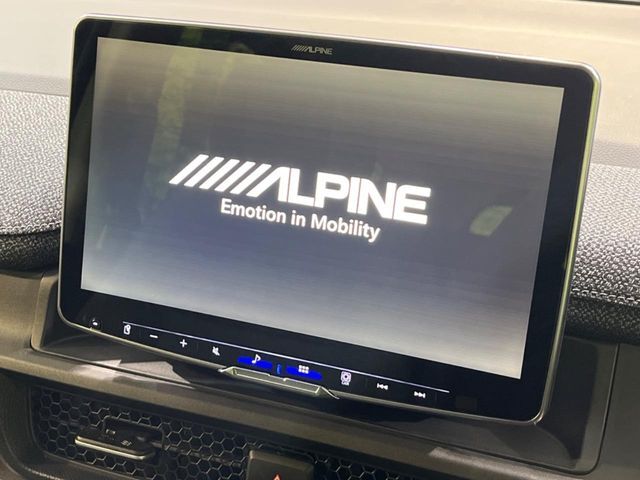 【ディスプレイオーディオ】視認性が高いディスプレイオーディオを装備♪操作性も良好で直感的なソース選択が可能です。