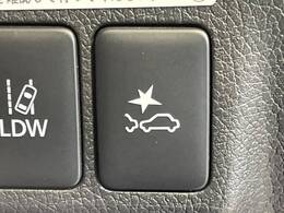 【三菱e-Assist】走行中に前方の車両等を認識し、衝突しそうな時は警報とブレーキで衝突回避と被害軽減をアシスト。より安全にドライブをお楽しみいただけます。