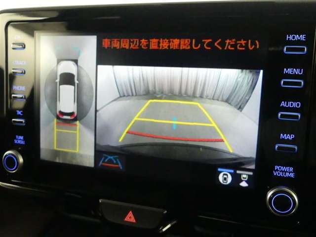 バックガイドモニターで、後方を確認しながら安心して駐車することができます。運転初心者も熟練者も必須の機能ですよ！