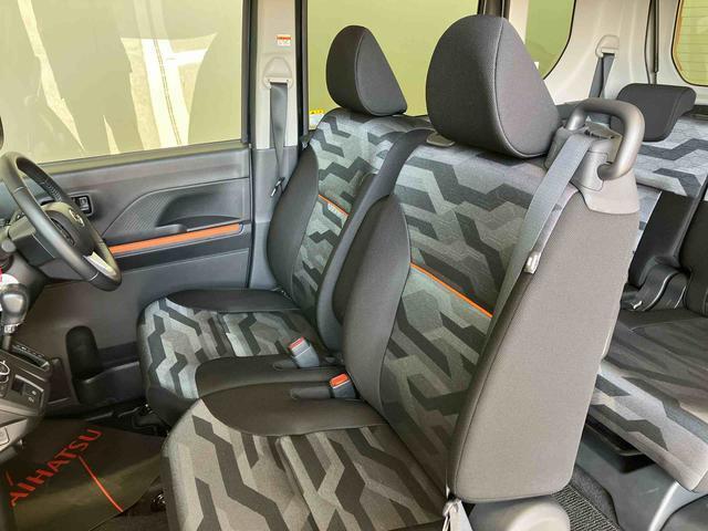フロントシートです。ゆったり運転ができます。長距離ドライブもラクラク♪♪
