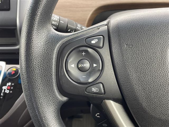 【運転席操作部】快適なドライブを楽しむための機能が装備されています！運転席から触れるので、使いやすいです！除菌プランいれていただくと、さらに清潔で安心していただけます！