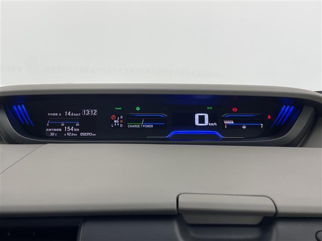 【スピードメーター】メーターがシンプルで見やすく運転しやすいですね！
