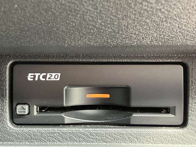 【ETC2.0】日産オリジナルナビとの連動モデルです。ITSスポットとの高速、大容量、」双方向の通信が可能で、次世代の運転支援サービスを受けることができます☆