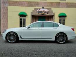 レーンキープアシスト