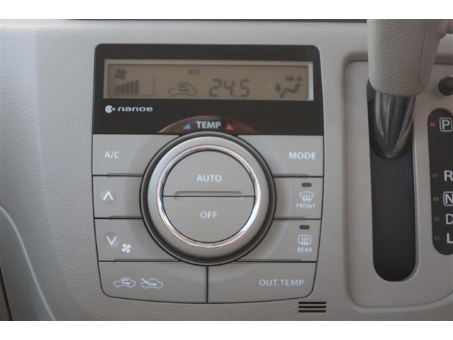 オートエアコン☆自動で空調管理してくれる優れものです。