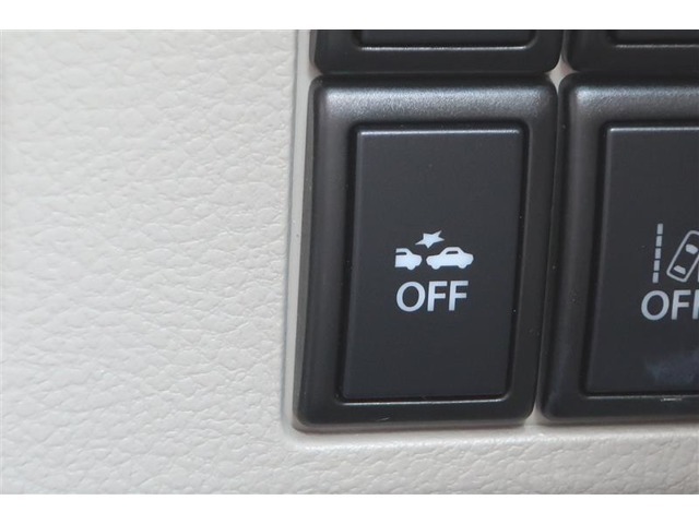 走行中に前方の車両等を認識し、衝突しそうな時は警報とブレーキで衝突回避と被害軽減をアシスト。より安全にドライブをお楽しみいただけます。