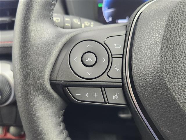 【運転席操作部】『運転席周辺の装備』の画像になります。快適なドライブを楽しむための機能が装備されています！運転席から触れるので使いやすいです！