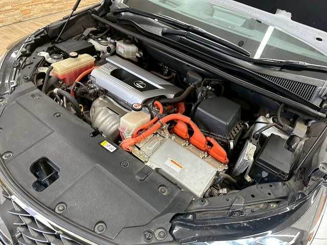 初年度登録より最長15年間、任意継続も可能なロングランサポートサービス【全国対応型GSワランティー】を完備。遠方販売もお任せ下さい。日本全国どちらにでもお車の販売・ご納車が可能でございます。