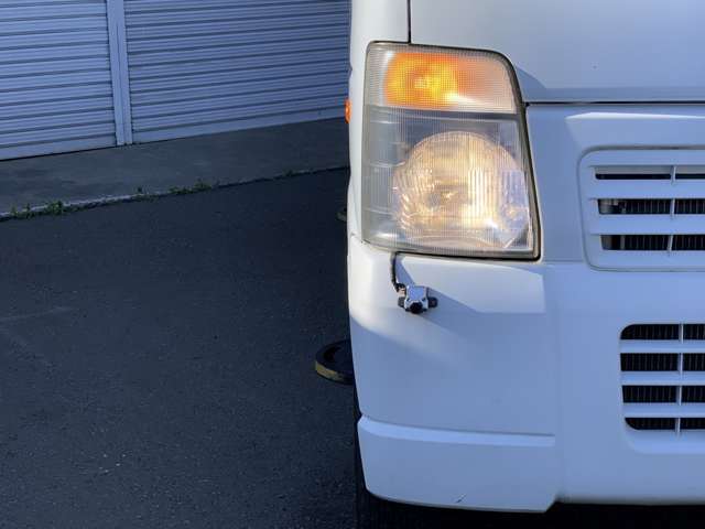 アイチコーポレーション高所作業車☆パートタイム4WD☆5速マニュアル車☆オンダッシュナビ☆バックモニター☆AM/FMラジオ☆クリアランスソナー☆ETC☆社外キーレスエントリー☆ドアバイザー☆禁煙車
