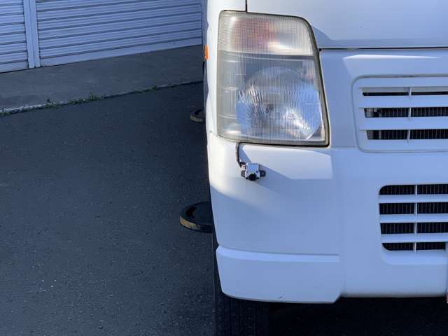 アイチコーポレーション高所作業車☆パートタイム4WD☆5速マニュアル車☆オンダッシュナビ☆バックモニター☆AM/FMラジオ☆クリアランスソナー☆ETC☆社外キーレスエントリー☆ドアバイザー☆禁煙車
