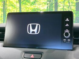 【9インチ　ホンダコネクトディスプレイ】視認性の高い大画面ディスプレイでナビの使用や、お持ちのスマートフォンと連携したbluetoothでの音楽再生が可能です♪