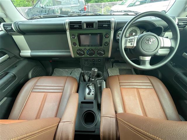 【インパネ全体】全方位で視界が広く、高い目線で運転もしやすいです！