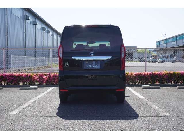 ディーラーの車が高いというイメージをお持ちのお客様、必見ですよ！諸費用が明確で安いので、是非、総額でご検討ください！