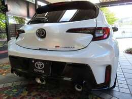 完成までの過程は、開発というよりまさしく鍛錬だった。高い負荷が長時間に続くモータースポーツの現場で、徹底的に追い込み、壊しては直すを何度でも繰り返した。妥協を許さない執念と言うべき想いが成し遂げた！！！