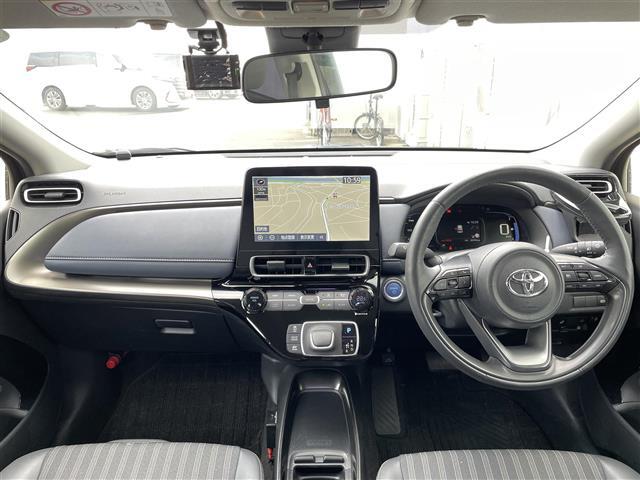 【インパネ全体】全方位で視界が広く、高い目線で運転もしやすいです！