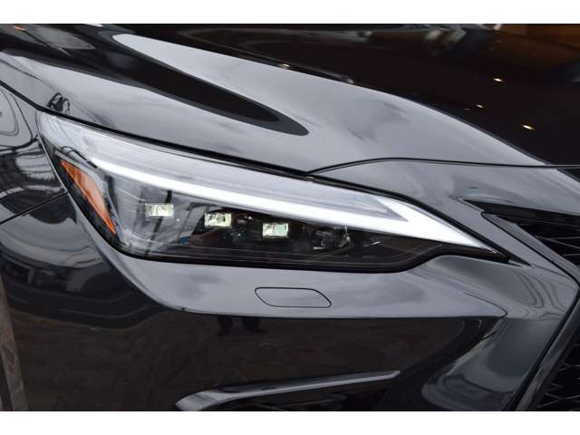 ■バックからの駐車もご安心を■当社販売車両は、一般的な車輪止めの高さ(13cm)以上のクリアランスを確保してます！(※一部車種・Dampers装着車は除く)立駐のスロープも問題なく利用出来ますのでご安心を！