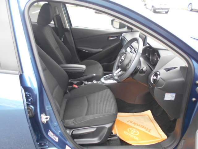 安心してお乗り頂けるように、長期保証を取り扱っております。様々な保証プランも是非ご検討ください。全国のトヨタテクノショップで保証修理が受けられる、オールトヨタのU-Carネットワーク保証です！